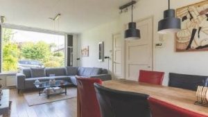 Verhuellweg before renovation - livingroom 1